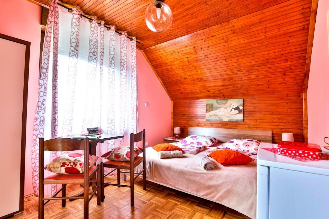 Bovec Holiday House ภายนอก รูปภาพ